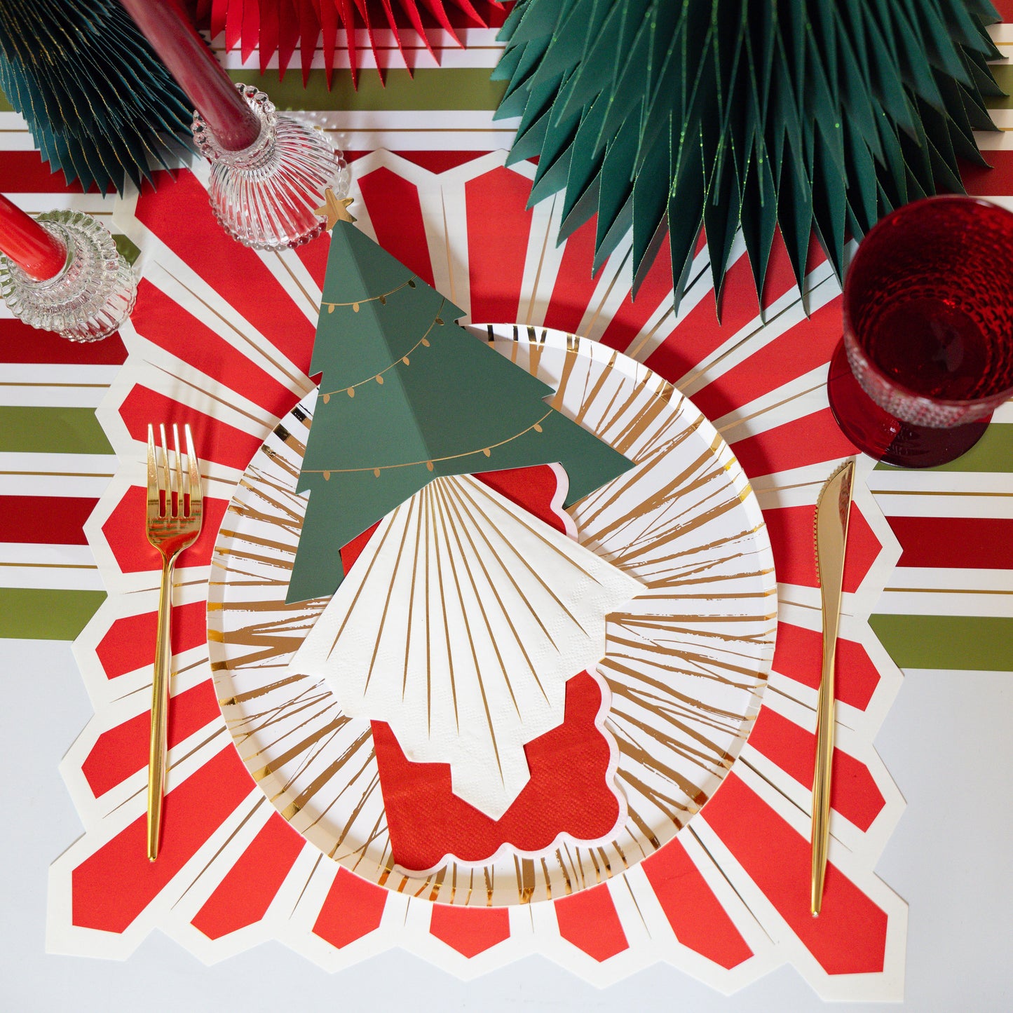 MCL24-CN5- Gold Celebration Chic Beverage Napkins