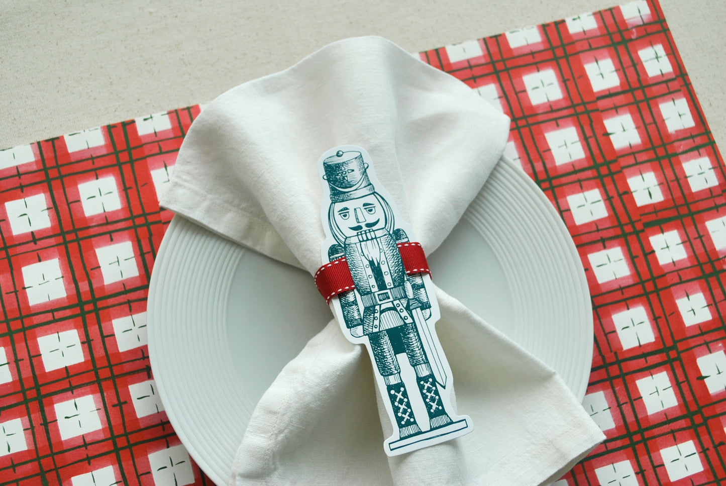 NAPRING-GRNNTCRKR-157- Green Nutcracker Napkin Rings