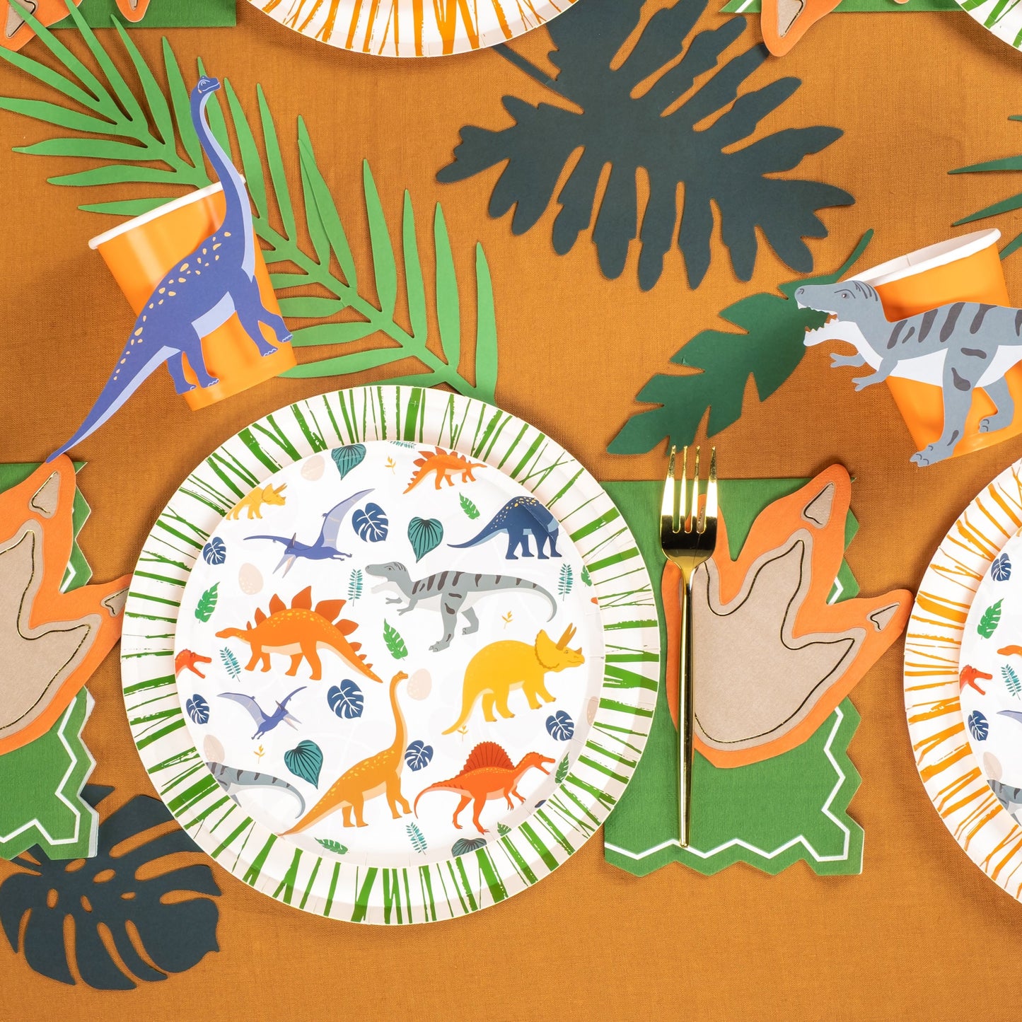 DINO25-CN4- Dinosaur Footprint Napkin