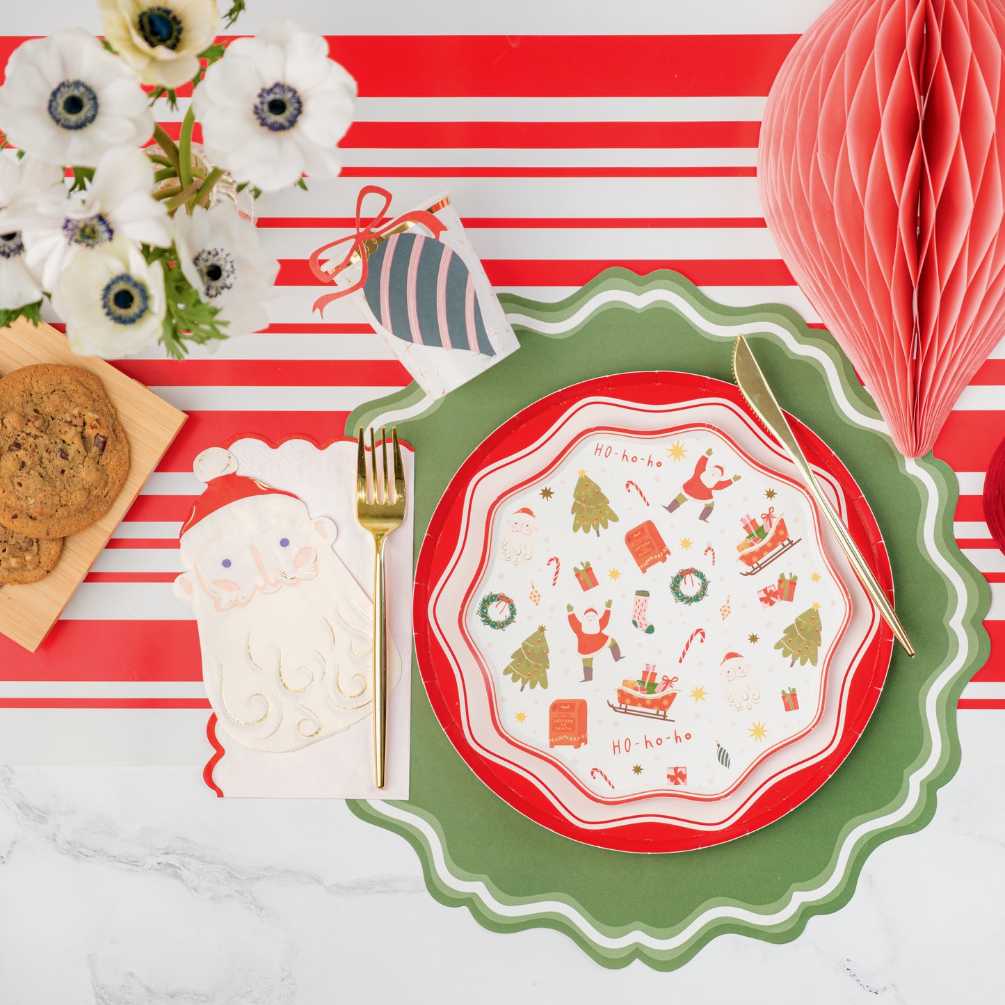 MCL24-DNP1- Red Color Block Dinner Paper Plates