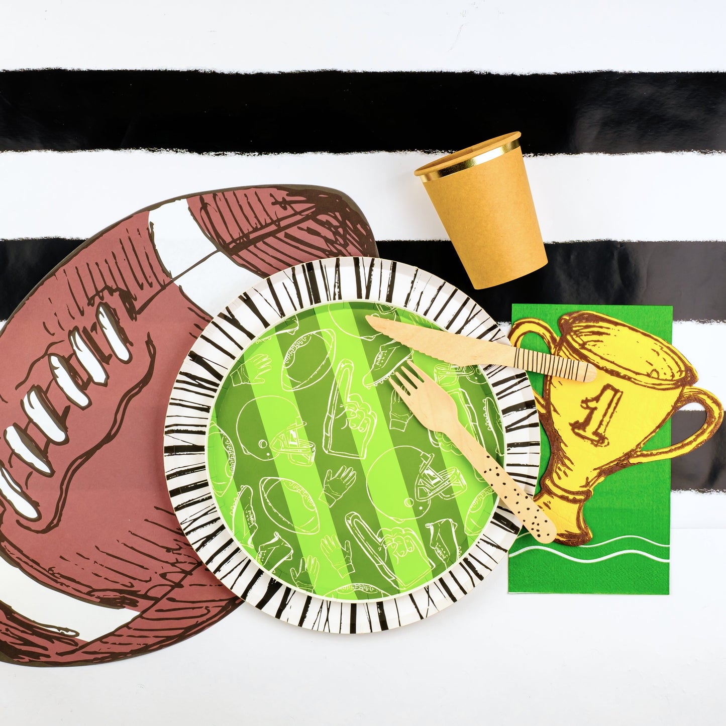 SPO24-DP1- Touchdown Dessert Plates