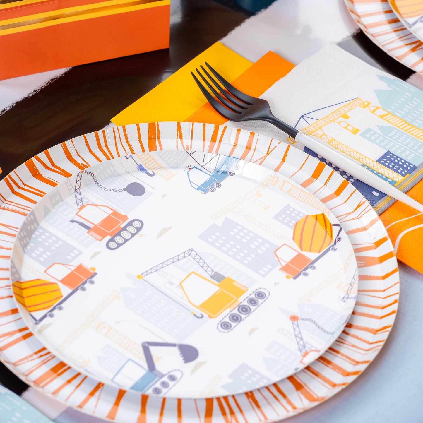 CONS25-DP2- Construction Dessert Plates