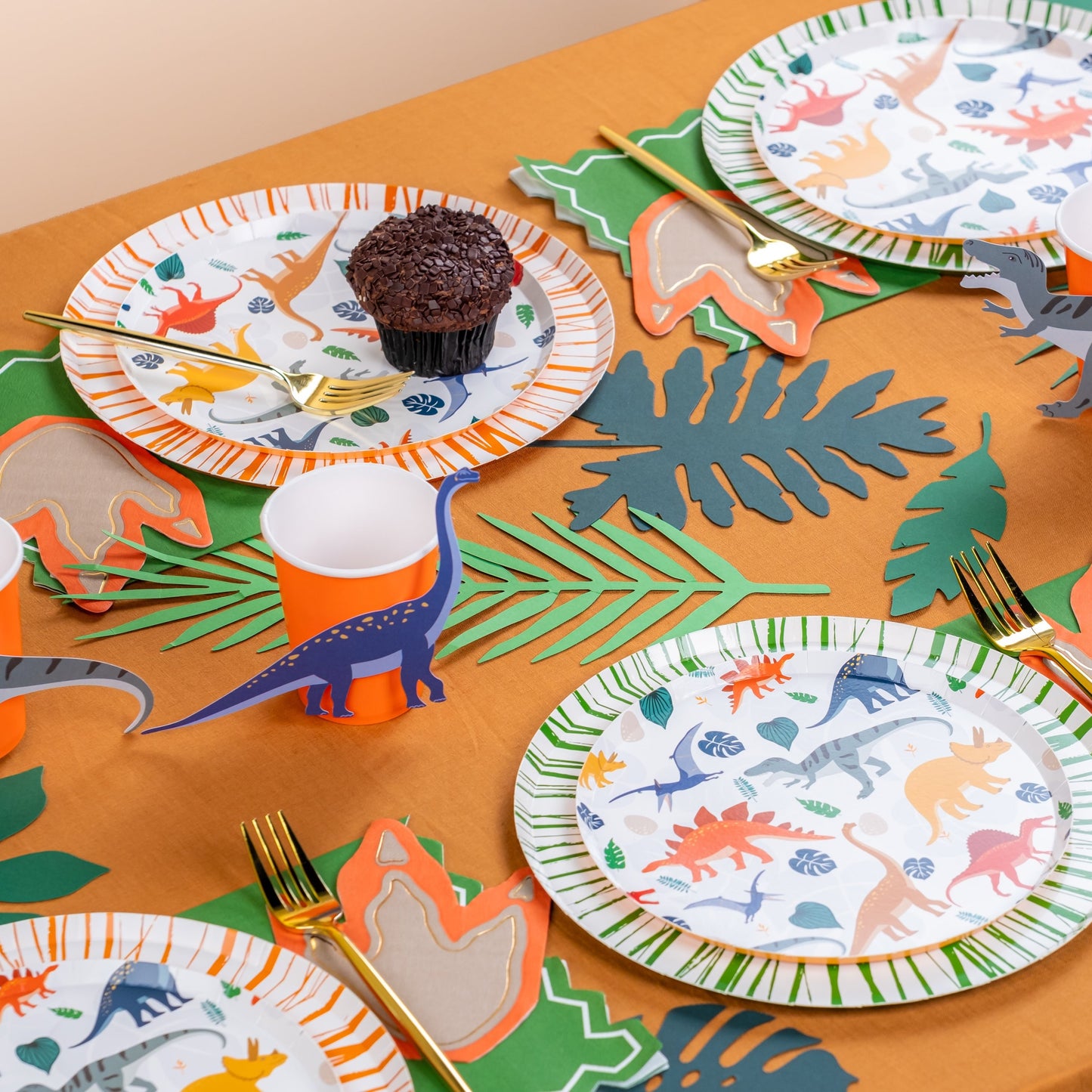 DINO25-DP1- Dinosaur Dessert Plates