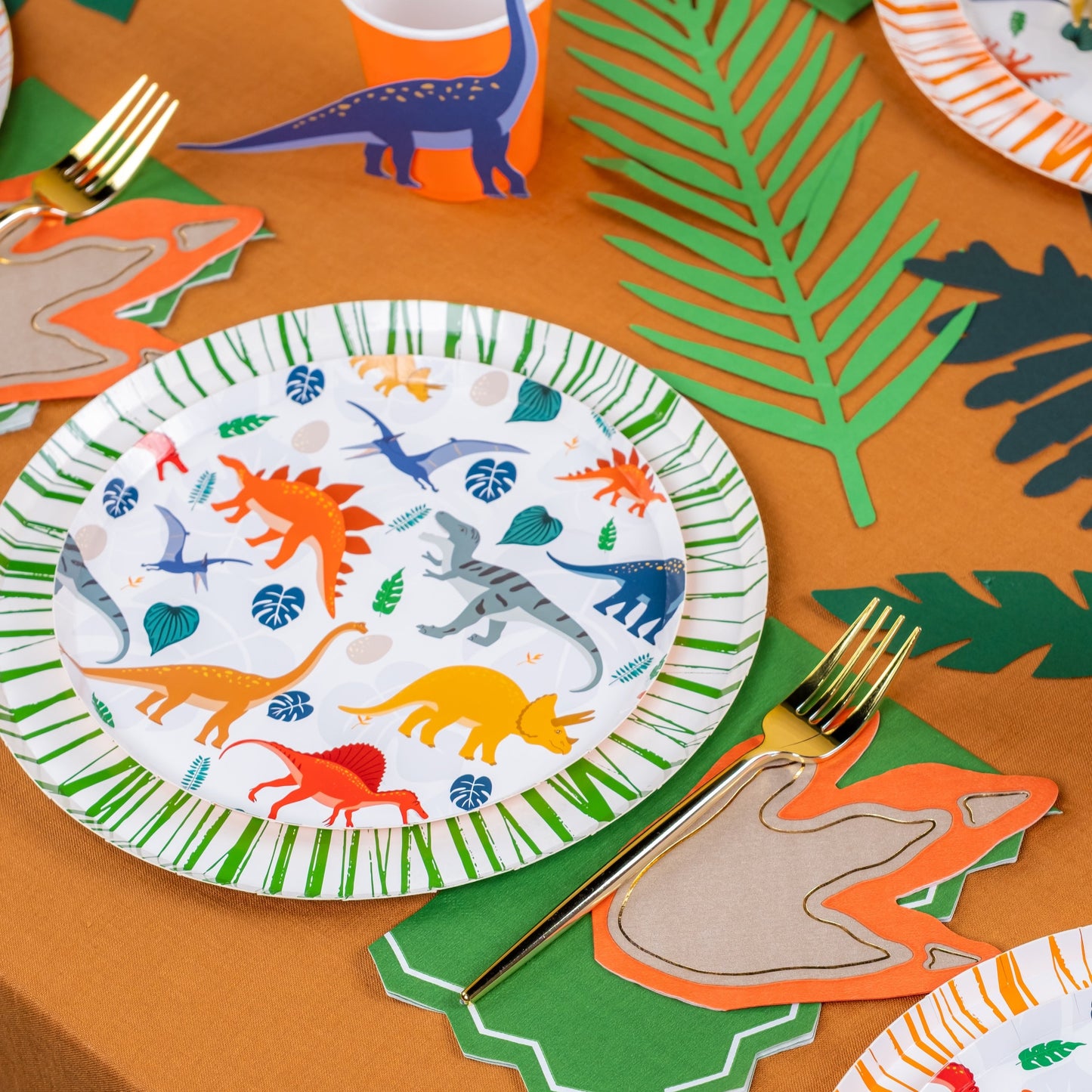 DINO25-CN4- Dinosaur Footprint Napkin