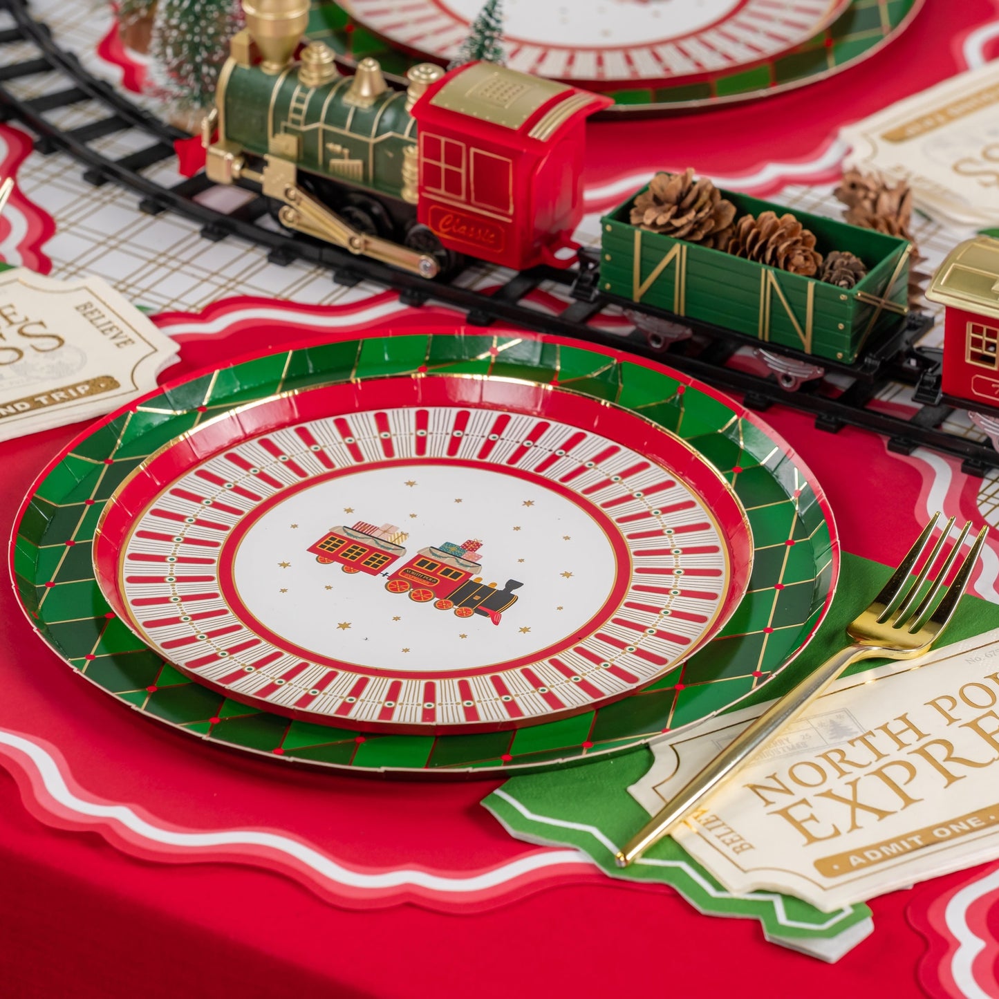 HOL25-DP9- North Pole Express Dessert Plate