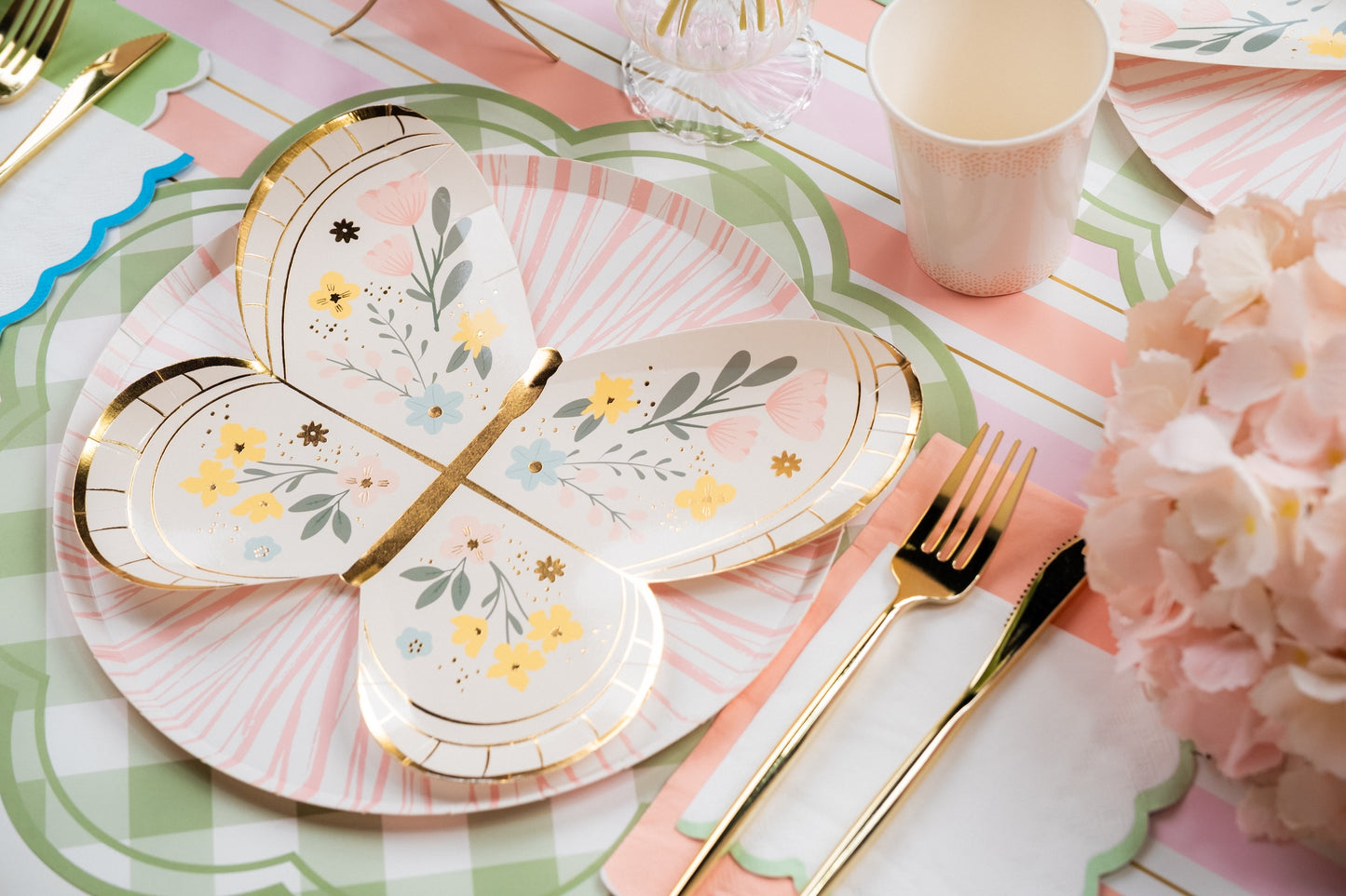 MCL25-PL24- Green Gingham Soft Scallop Placemat