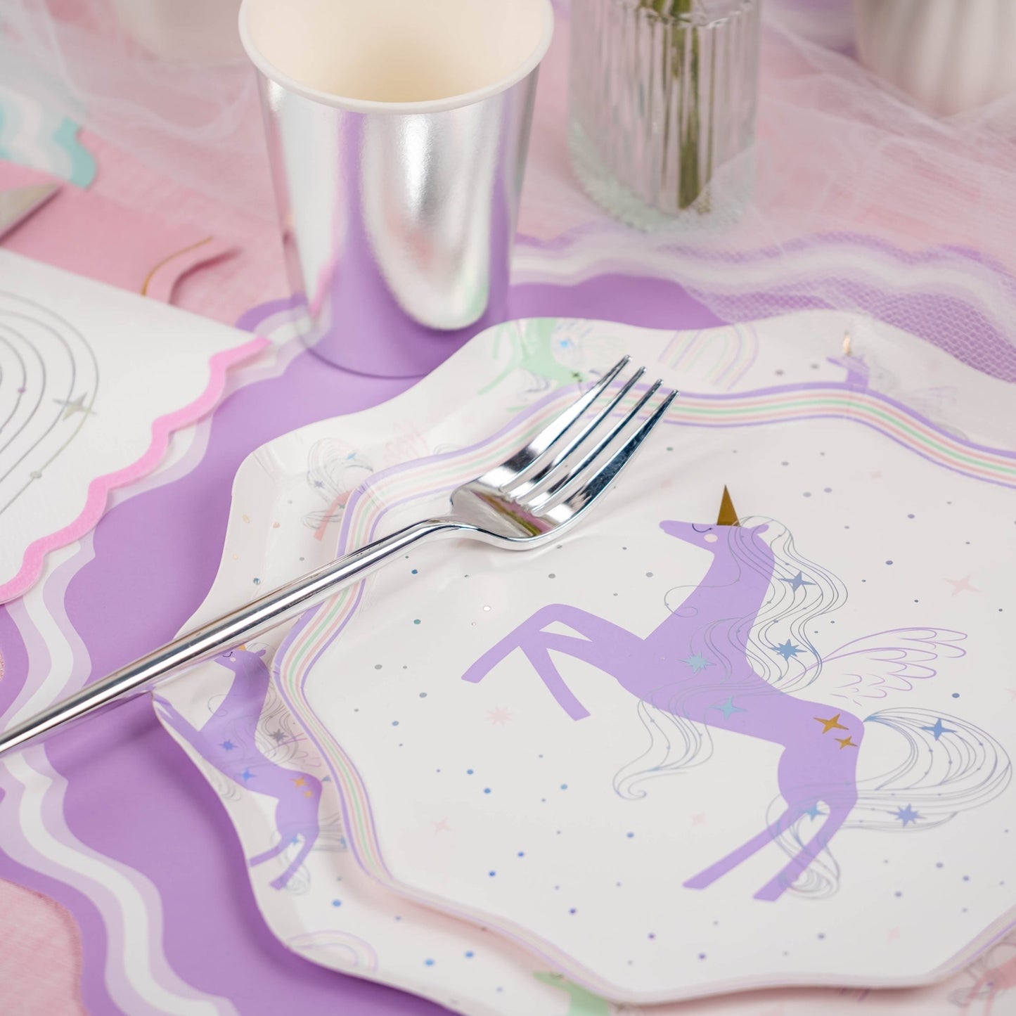 MCL25-PL22- Lavender Fancy Scallop Placemat