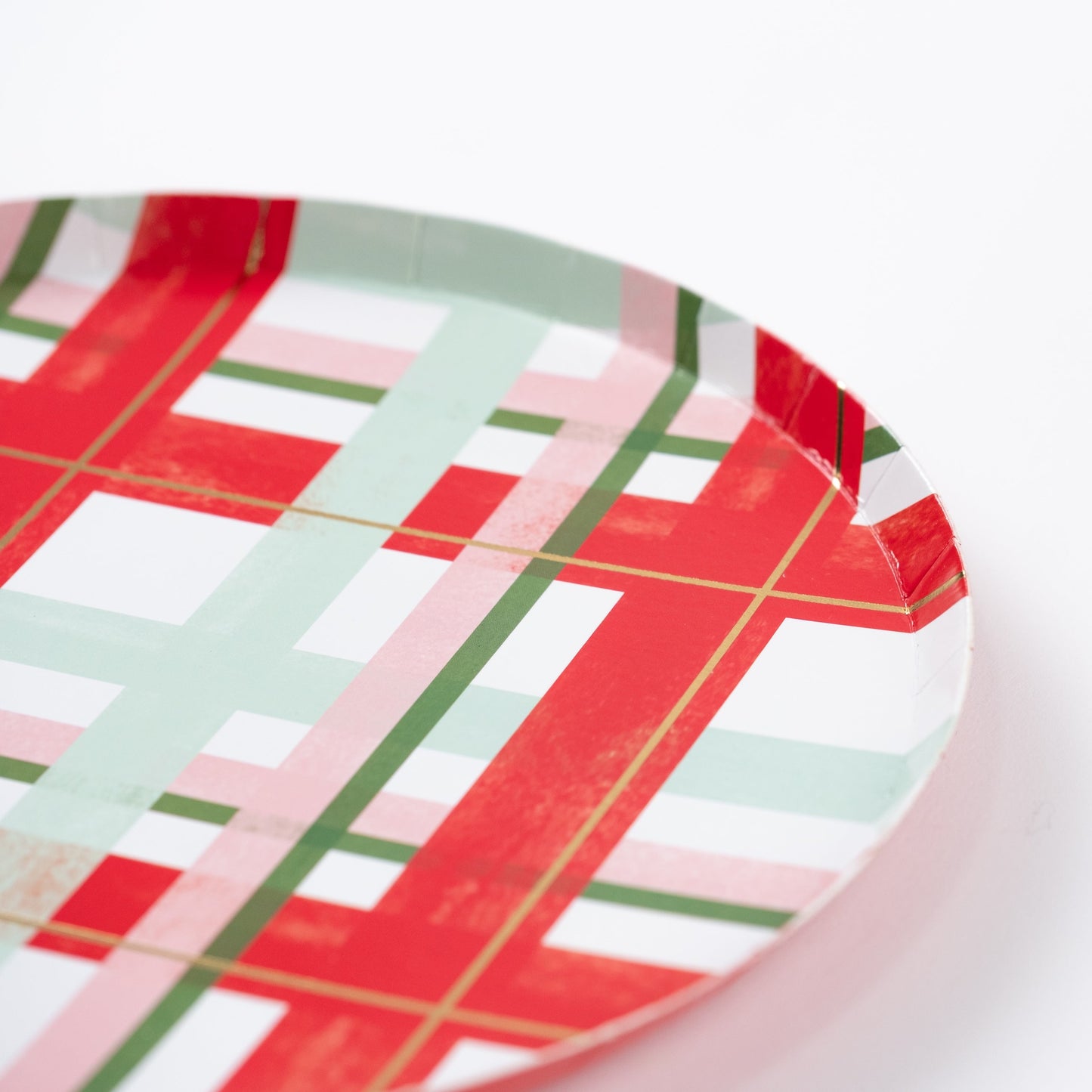 HOL25-DP6- Cheerful Plaid Small Plates