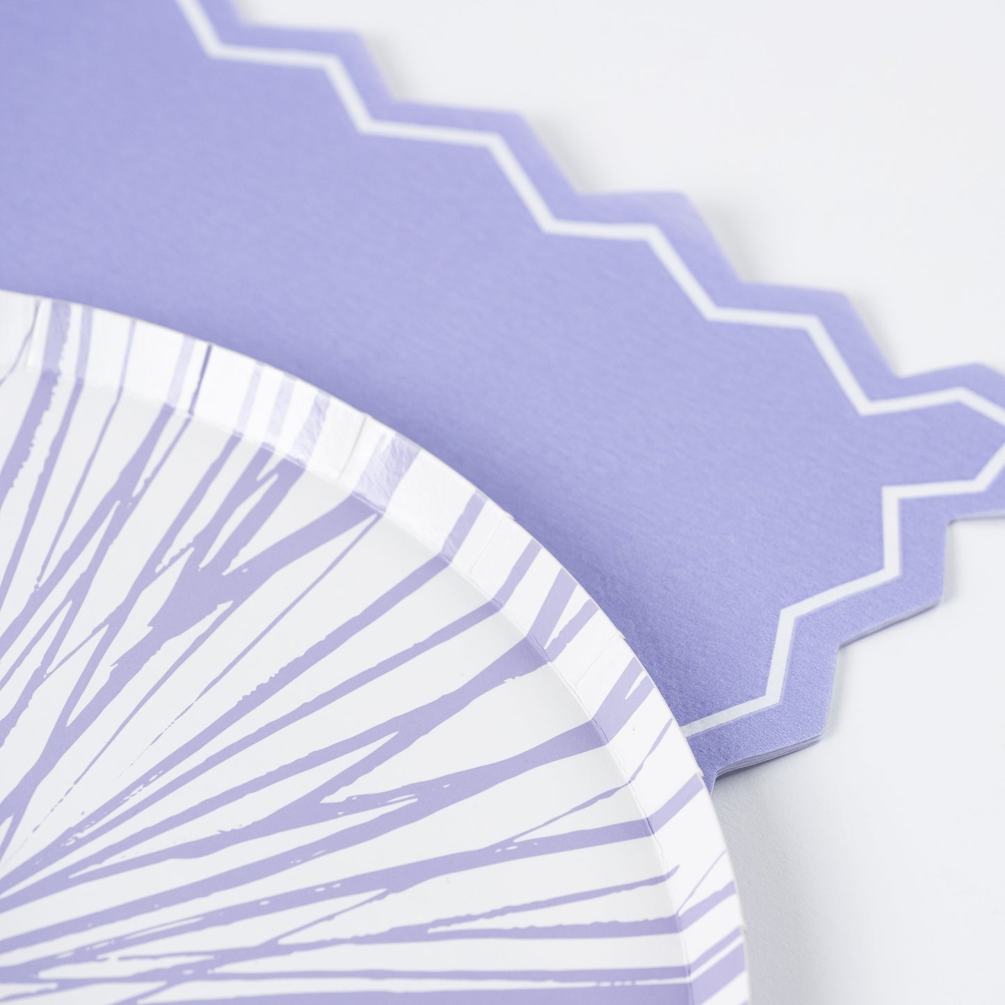 RAD25-DNP1- Lavender Radiance Dinner Plates