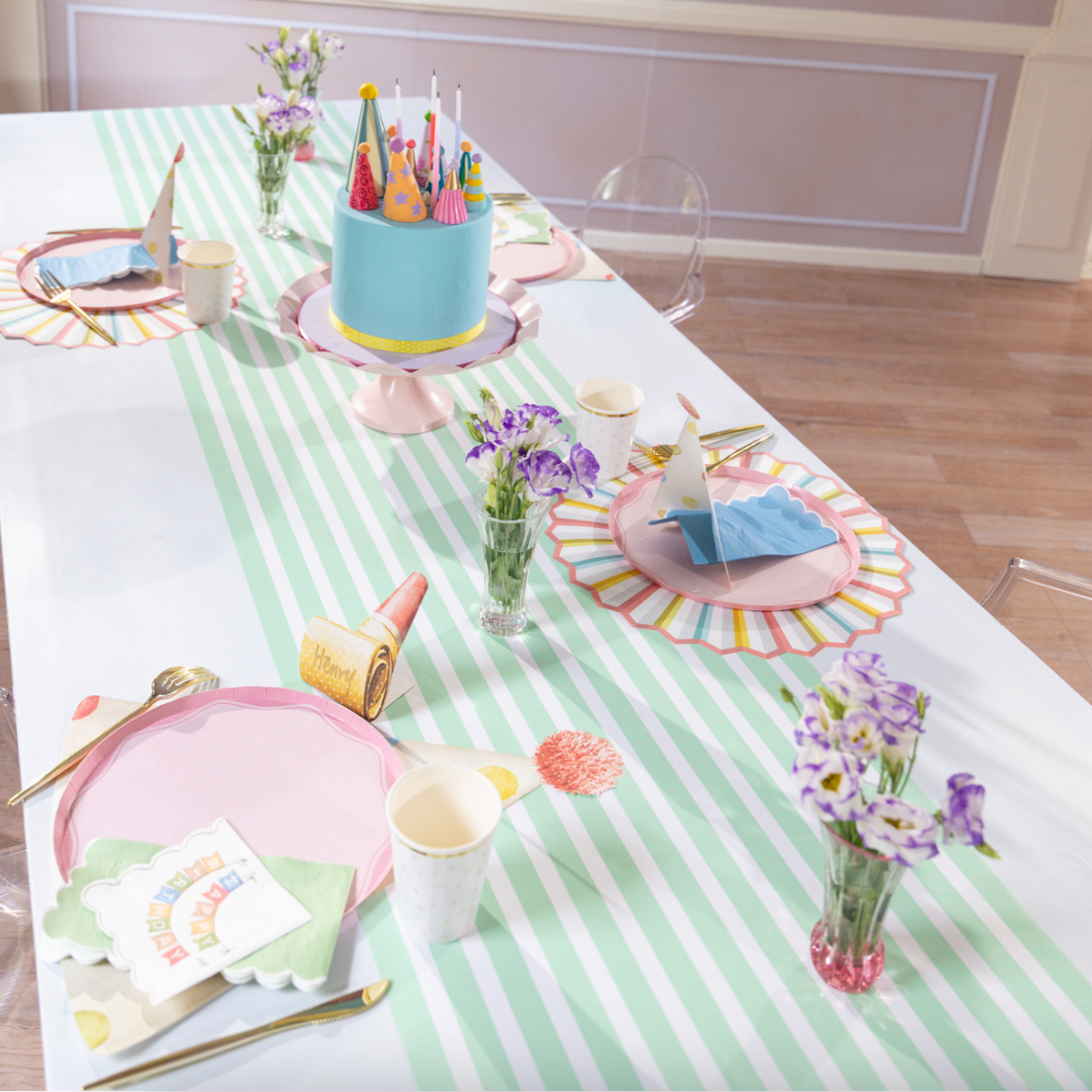 MCL23-TR8- Mint Table Runner
