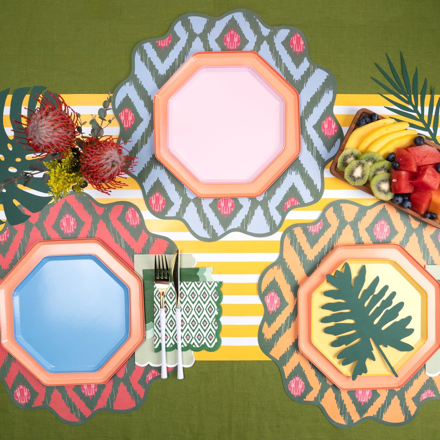 SUM23-PL1- Bold Ikat Paper Placemats