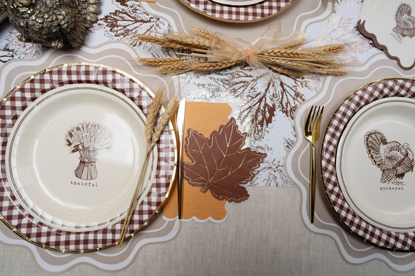 Beige Wavy Scallop Paper Placemats