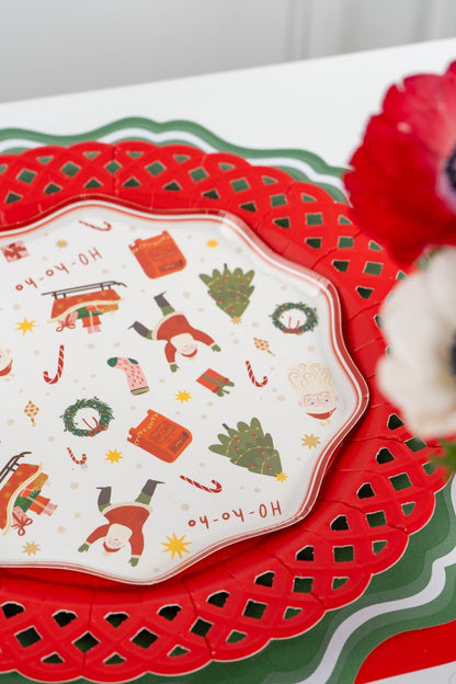 HOL24-DP2- Christmas Cheer Dessert Paper Plates