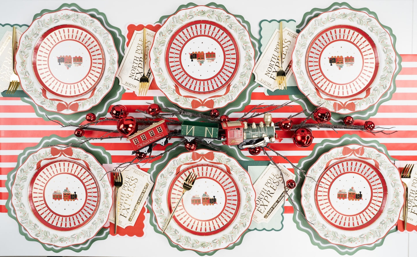 HOL25-DP9- North Pole Express Dessert Plate