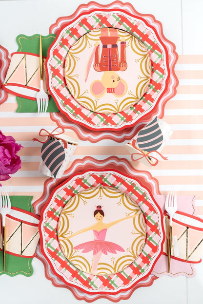 HOL25-CN7- Nutcracker Drum Napkins