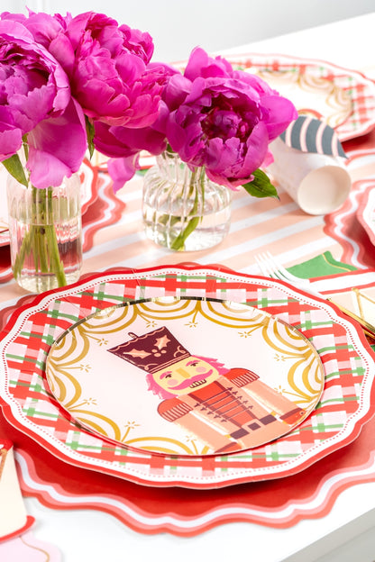 HOL25-DP7- Nutcracker Dessert Plates