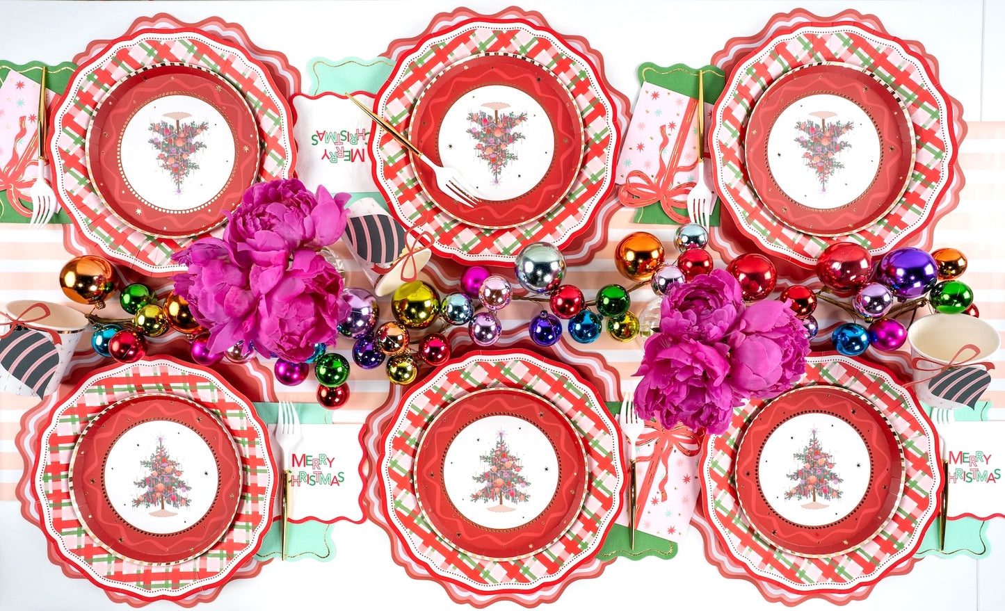 Red Elegant Plaid Dinner Plates