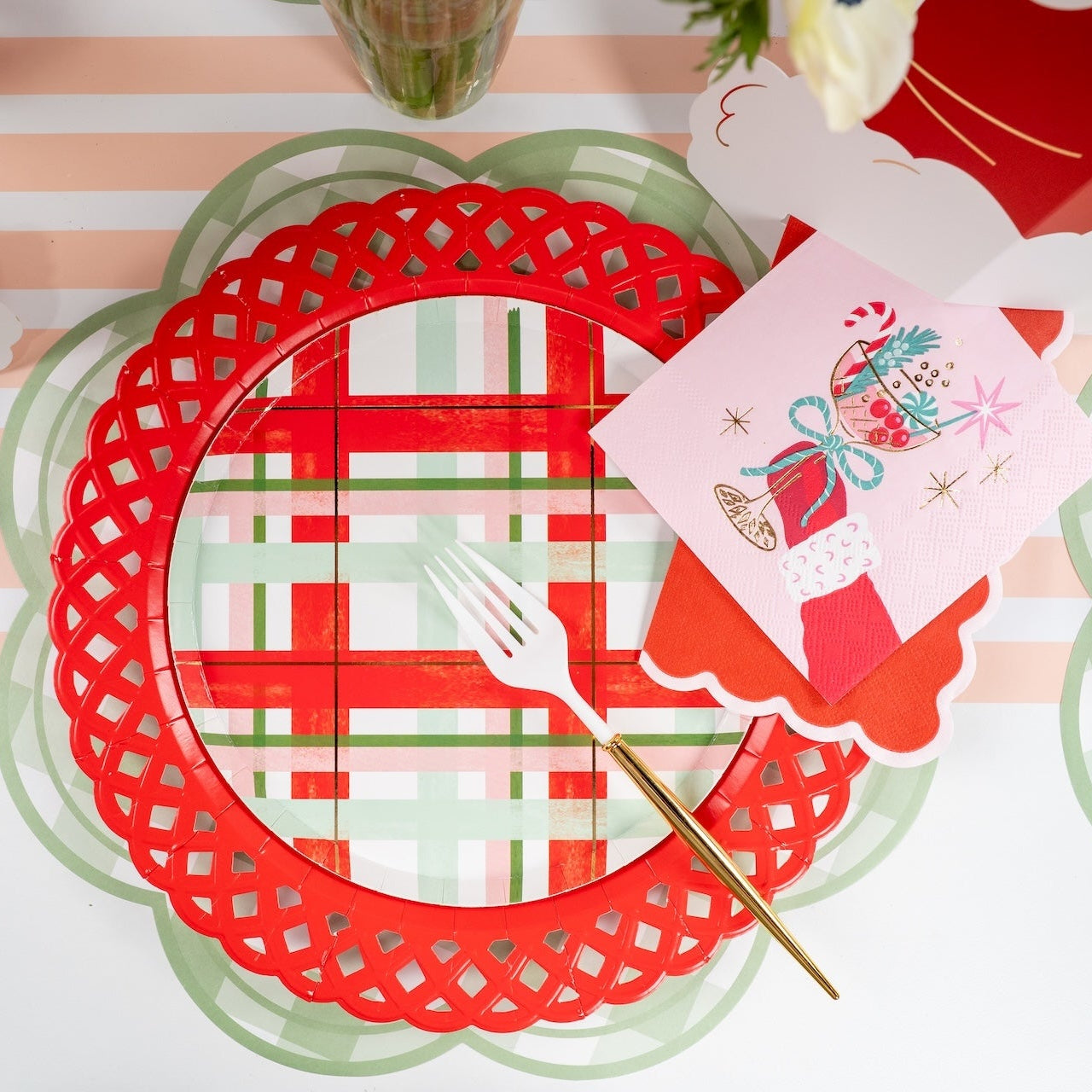 HOL25-DP6- Cheerful Plaid Small Plates
