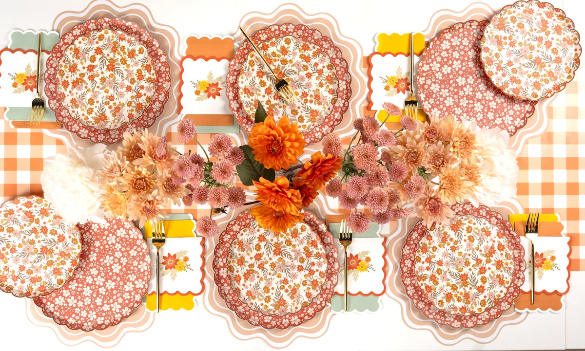 Beige Wavy Scallop Paper Placemats