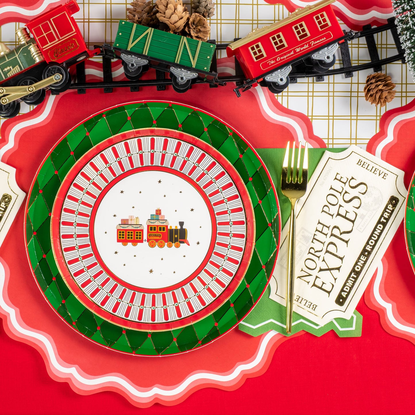 HOL25-CN9- North Pole Express Ticket Napkin