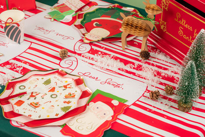 HOL24-DP2- Christmas Cheer Dessert Paper Plates