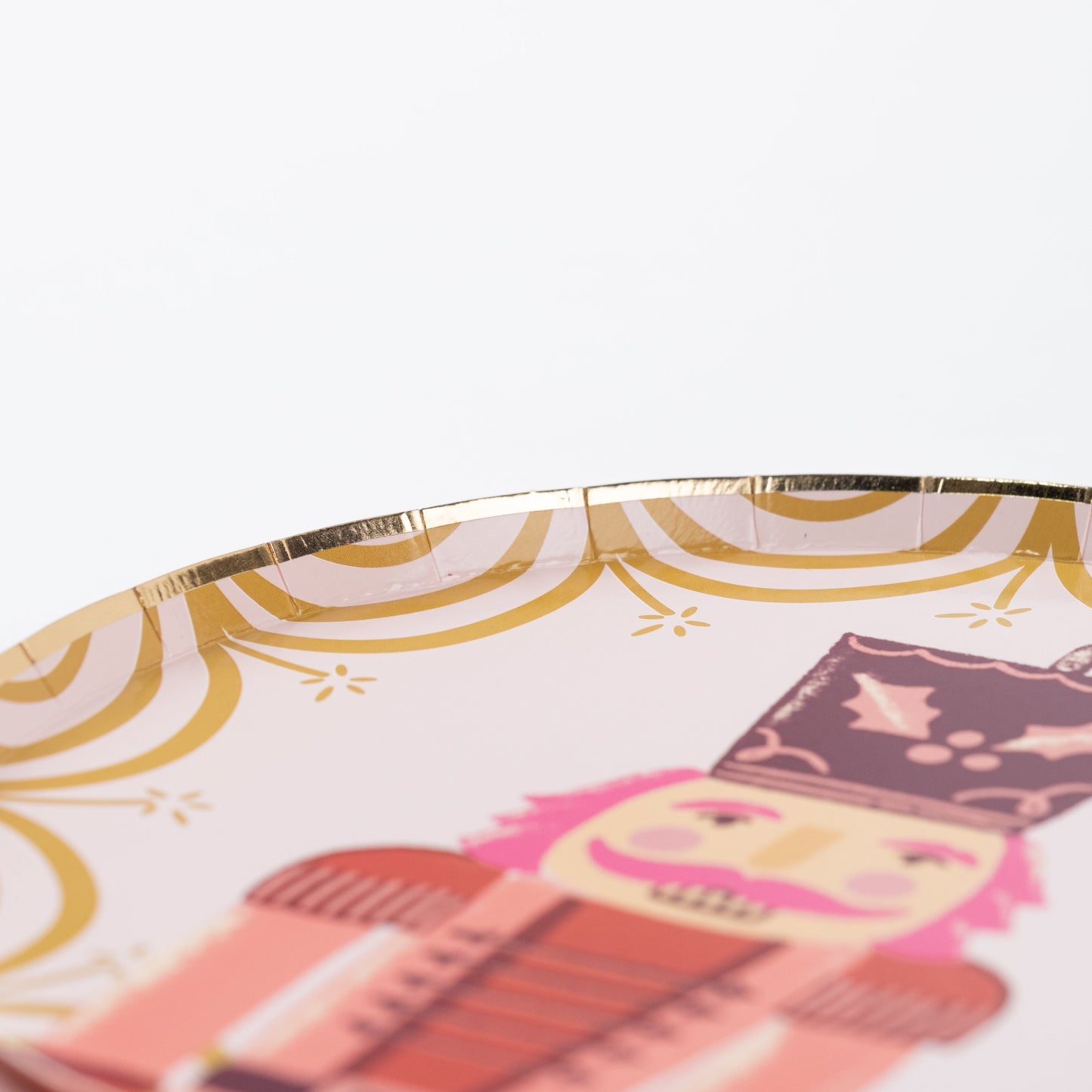 HOL25-DP7- Nutcracker Dessert Plates