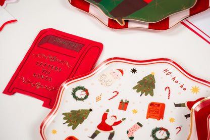 HOL24-DNP2- Christmas Cheer Dinner Paper Plates