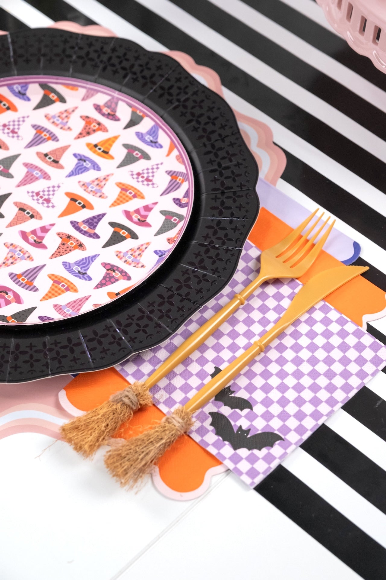 Bewitching Checkered Halloween Cocktail Napkins