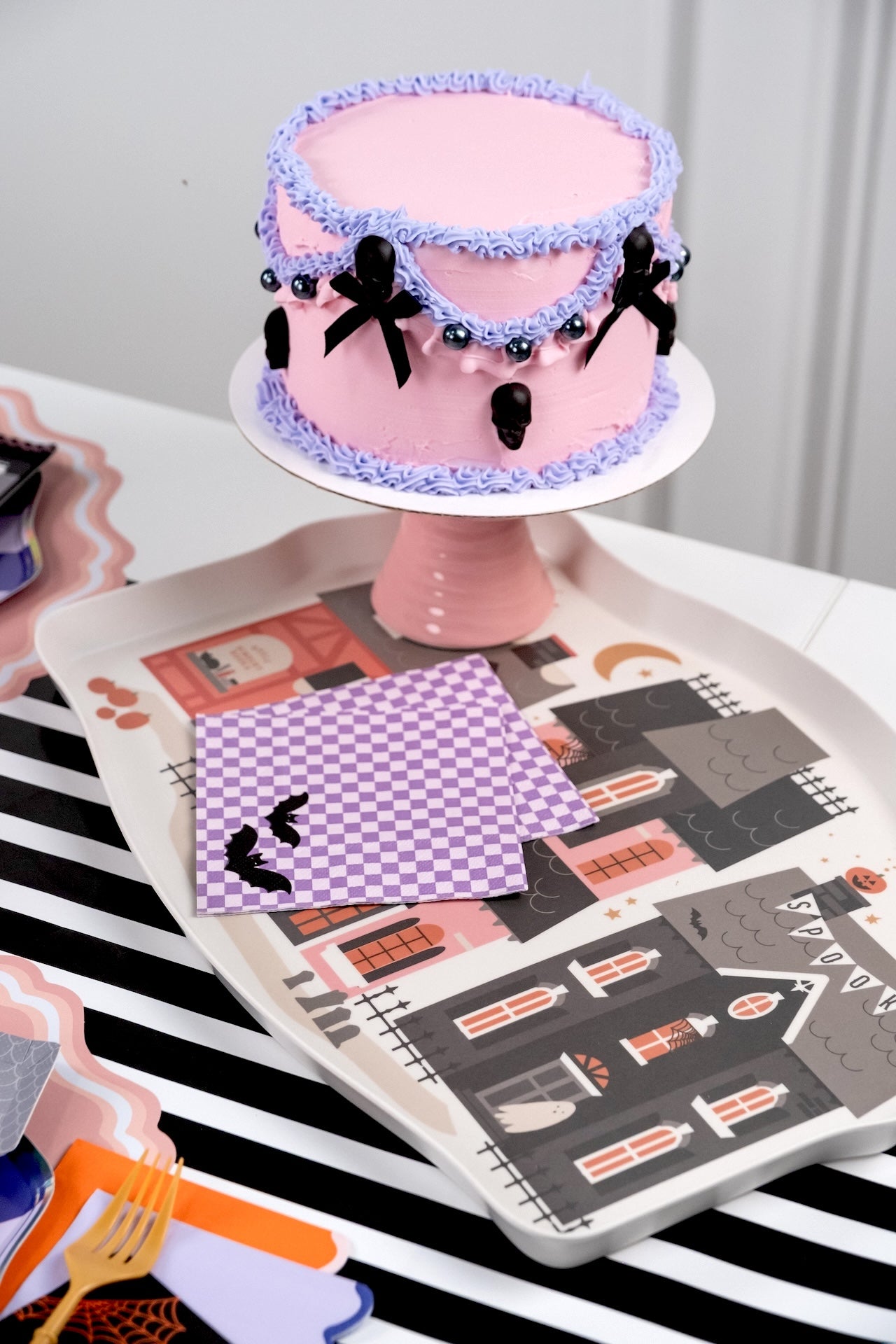 Bewitching Checkered Halloween Cocktail Napkins