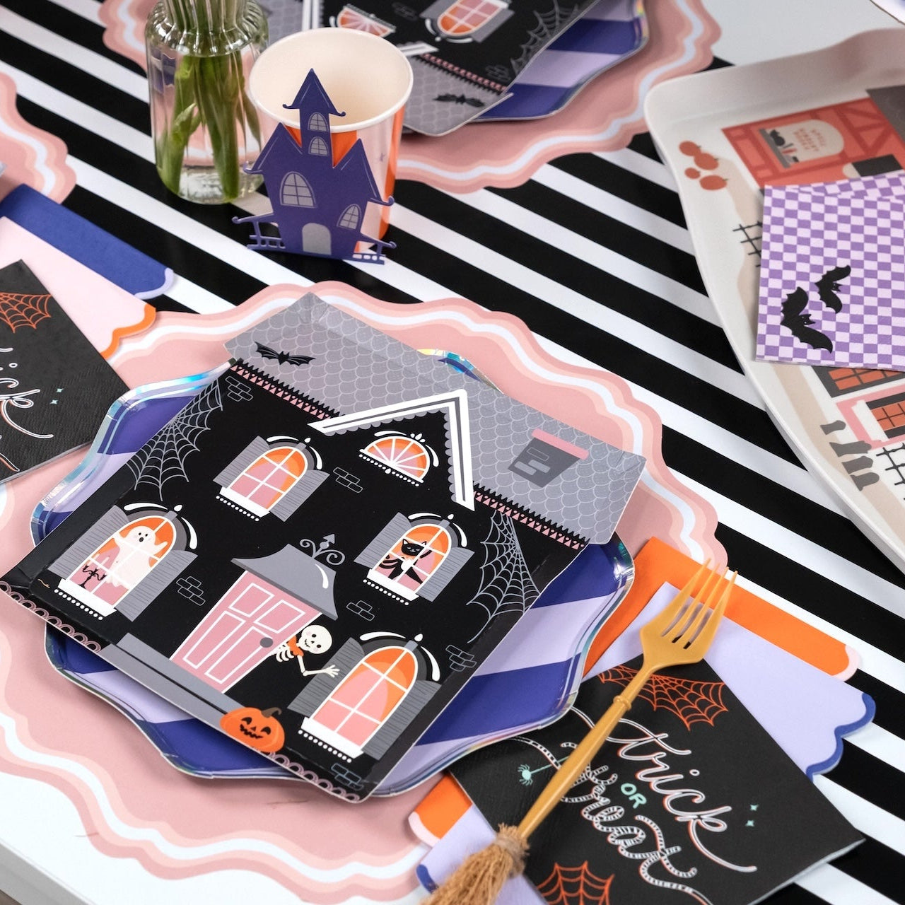 Haunted House Halloween Shaped Plates