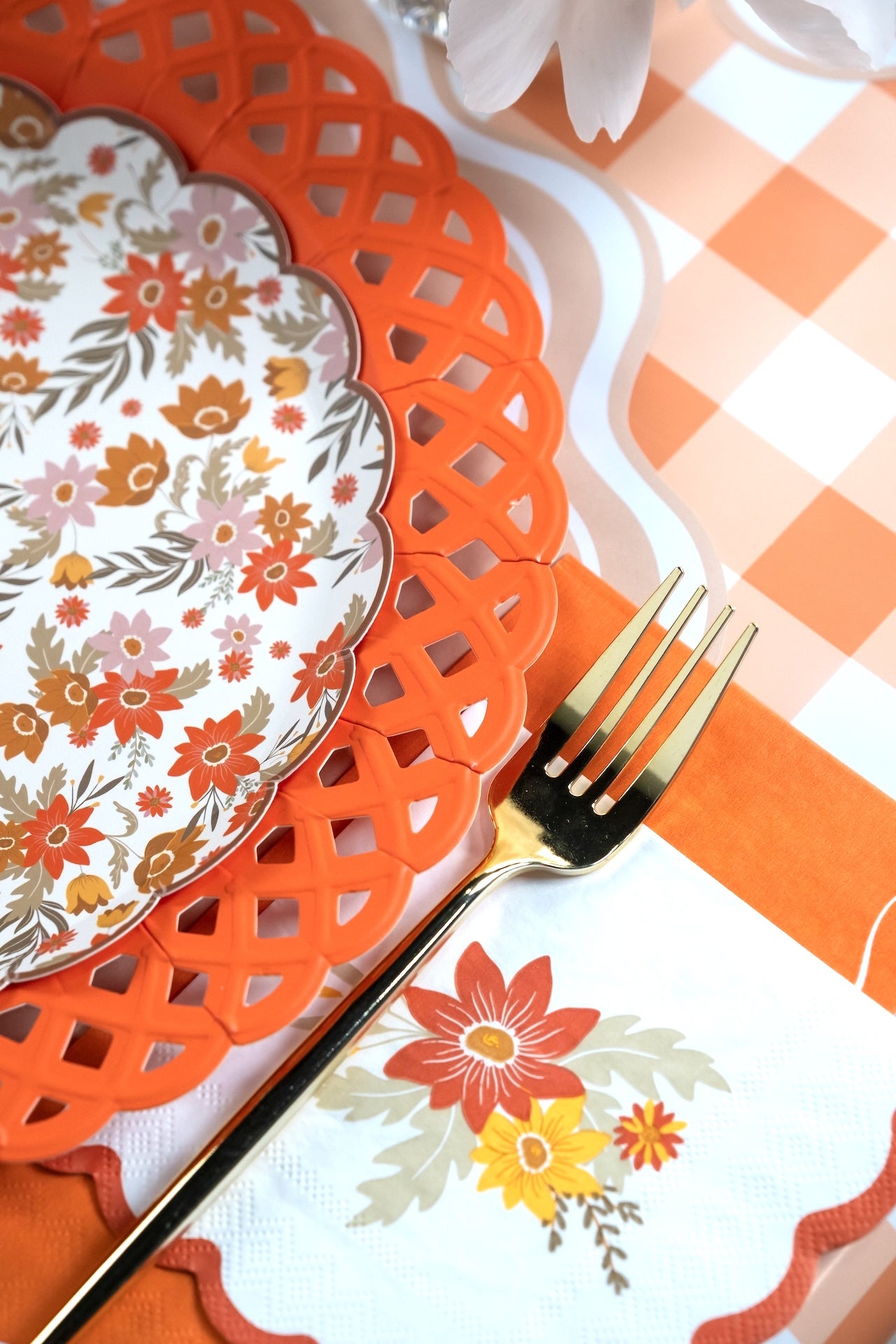 Orange Scallop Guest Towels