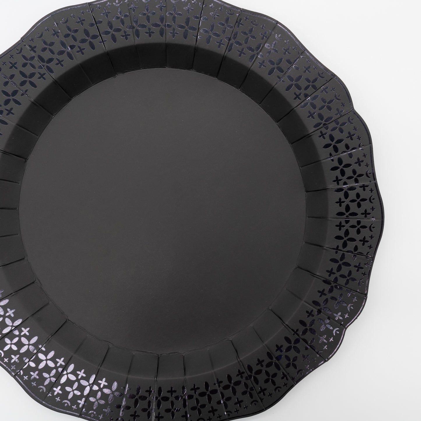 Elegant Black Pattern Dinner Plates