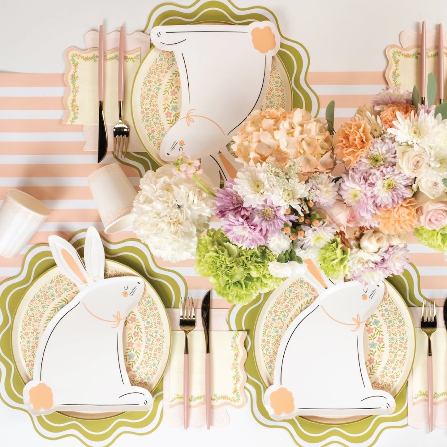 HMY25-DP3- Harmony Bunny Dessert Plates