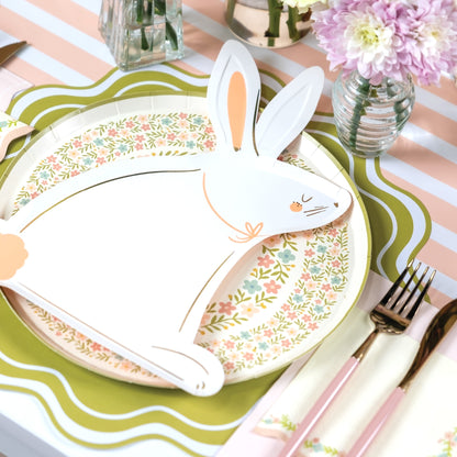 HMY25-DP3- Harmony Bunny Dessert Plates