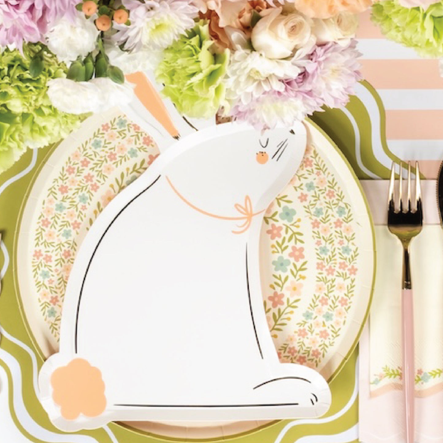 HMY25-DP3- Harmony Bunny Dessert Plates