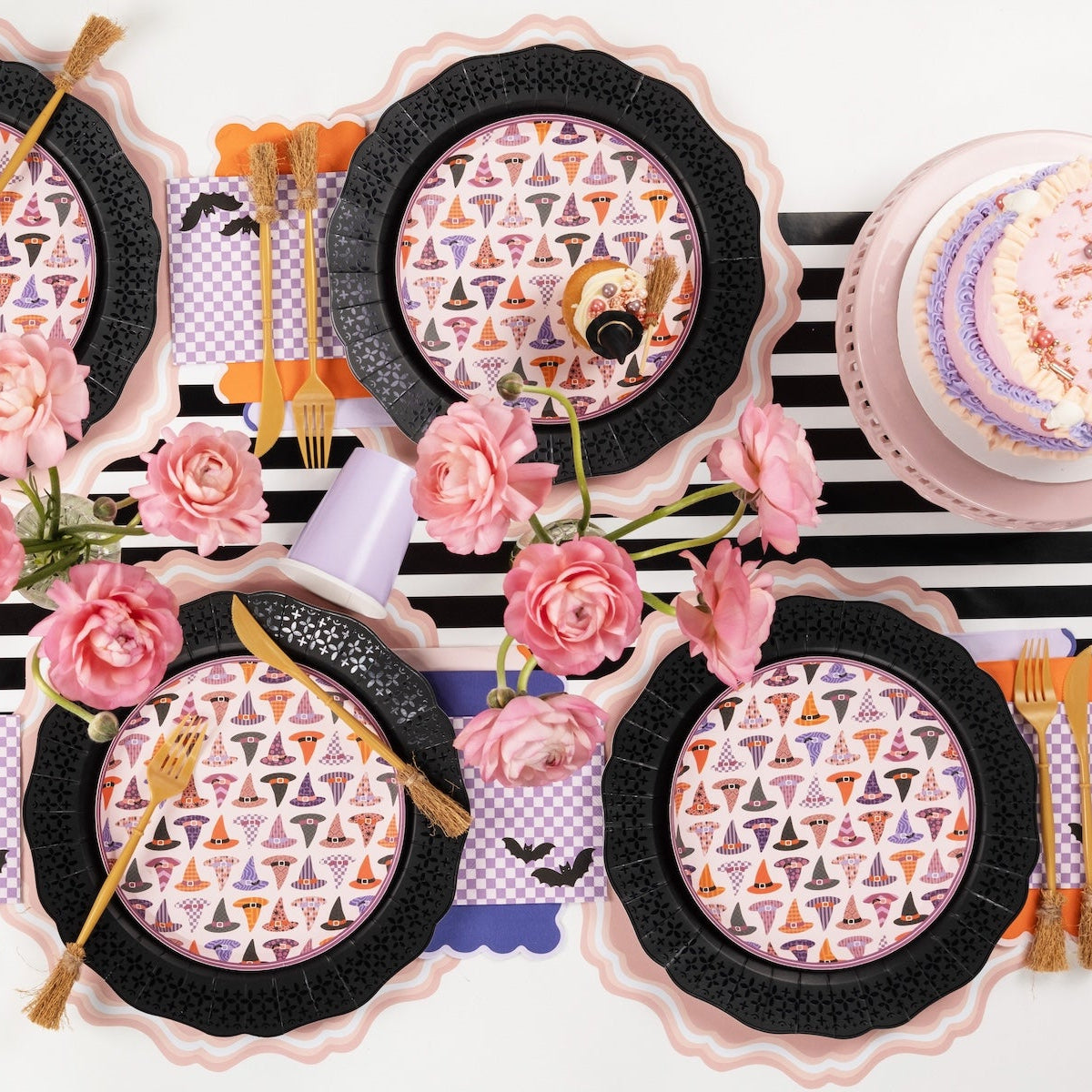 Bewitching Checkered Halloween Cocktail Napkins